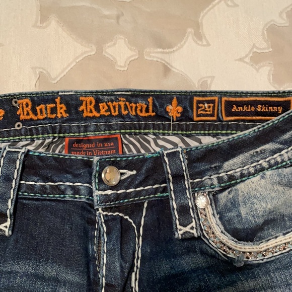 Rock Revival Ankle Skinny - Picture 2 of 6